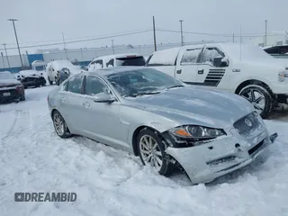 2012 Jaguar XF z VIN SAJWA0FB1CLS34684, wystawiony jako IAAI lot #41611705 z przebiegiem 172 236 mil mil oraz . Historia ofert i sprzedaży dostępna na DreamBid. Obrazek 1.