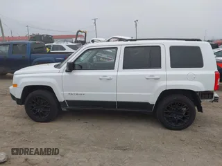 2017 Jeep Patriot High Altitude with VIN 1C4NJRFB9HD174167, listed as a IAAI auction lot 41502784 with 149,637 mi miles. Bid and sale history available at carsss.com. Image 14.