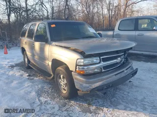 2000 Chevrolet New Tahoe LT with VIN 1GNEK13T1YJ103212, listed as a IAAI auction lot 41373463 with 169,550 mi miles. Bid and sale history available at carsss.com. Image 1.