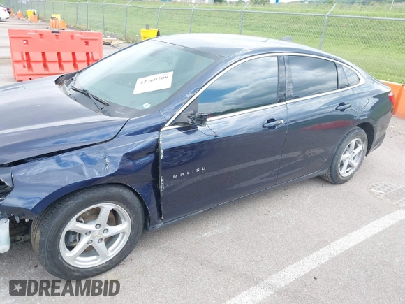 2016 Chevrolet Malibu LS z VIN 1G1ZB5ST9GF278692, wystawiony jako IAAI lot #42369208 z przebiegiem 148 195 mil mil oraz . Historia ofert i sprzedaży dostępna na DreamBid. Obrazek 17.
