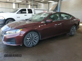 2023 Nissan Altima SV z VIN 1N4BL4DV9PN316433, wystawiony jako Copart lot #60997685 z przebiegiem 76 571 mil mil oraz Czysty tytuł • Clean title. Historia ofert i sprzedaży dostępna na DreamBid. Obrazek 1.