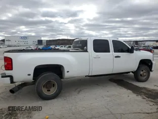 2008 Chevrolet Silverado 3500HD DRW LTZ with VIN 1GCJK33698F111624, listed as a Copart auction lot 87398034 with 242,410 mi miles and Clean Title. Bid and sale history available at carsss.com. Image 3.
