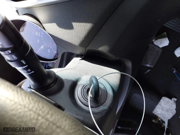 2015 Hyundai Veloster RE:FLEX with VIN KMHTC6AD1FU232984, listed as a IAAI auction lot 41570593 with 180,435 mi miles. Bid and sale history available at carsss.com. Image 11.