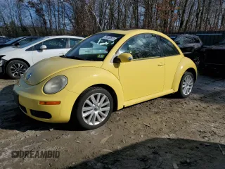 2008 Volkswagen New Beetle Coupe S with VIN 3VWRG31C28M523183, listed as a Copart auction lot 79133614 with 113,633 mi miles and Clean Title. Bid and sale history available at carsss.com. Image 1.