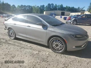 2015 Chrysler 200 Limited z VIN 1C3CCCAB8FN741695, wystawiony jako Copart lot #58062015 z przebiegiem Nie podano mil oraz Szkody całkowita. Historia ofert i sprzedaży dostępna na DreamBid. Obrazek 4.
