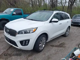 2017 Kia Sorento SX z VIN 5XYPK4A51HG300517, wystawiony jako IAAI lot #41967988 z przebiegiem 170 637 mil mil oraz . Historia ofert i sprzedaży dostępna na DreamBid. Obrazek 2.