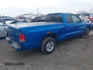 2000 Dodge Dakota with VIN 1B7GL22X8YS774590, listed as a IAAI auction lot 42027035 with 93,092 mi miles and . Bid and sale history available at DreamBid. Image 4.