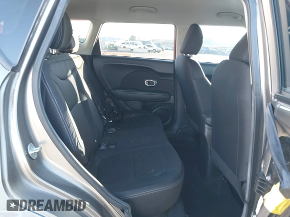 2015 Kia Soul with VIN KNDJN2A22F7169714, listed as a IAAI auction lot 41431556 with 122,834 mi miles. Bid and sale history available at carsss.com. Image 8.