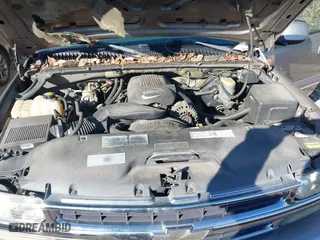 2001 Chevrolet Tahoe LS with VIN 1GNEK13TX1J133931, listed as a IAAI auction lot 41030154 with 234,273 mi miles. Bid and sale history available at carsss.com. Image 10.