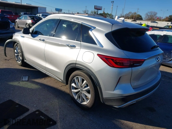 2020 Infiniti QX50 Luxe z VIN 3PCAJ5M37LF105904, wystawiony jako IAAI lot #41251242 z przebiegiem 66 806 mil mil oraz . Historia ofert i sprzedaży dostępna na DreamBid. Obrazek 3.