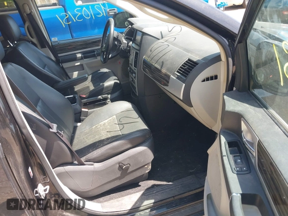 2010 Chrysler Town & Country Touring with VIN 2A4RR5DXXAR290623, listed as a IAAI auction lot 42103151 with 234,021 mi miles. Bid and sale history available at carsss.com. Image 5.