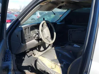 2005 GMC Yukon Denali with VIN 1GKEK63U45J192983, listed as a IAAI auction lot 41626897 with 294,072 mi miles. Bid and sale history available at carsss.com. Image 5.