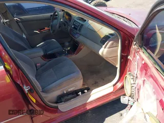 2006 Toyota Camry STD z VIN 4T1BE30K06U140494, wystawiony jako IAAI lot #41837962 z przebiegiem 127 780 mil mil oraz . Historia ofert i sprzedaży dostępna na DreamBid. Obrazek 5.