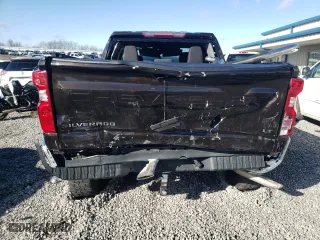 2019 Chevrolet Silverado 1500 LT with VIN 1GCUYDED8KZ156749, listed as a Copart auction lot 43020535 with 39,857 mi miles and Salvage Title. Bid and sale history available at carsss.com. Image 6.