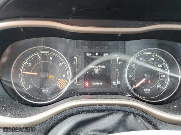 2014 Jeep Cherokee Sport with VIN 1C4PJMAB2EW142146, listed as a Copart auction lot 51924215 with 169,781 mi miles and Clean Title. Bid and sale history available at carsss.com. Image 9.