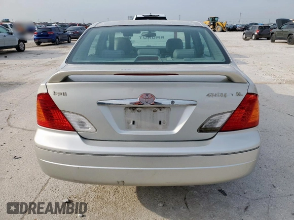 2002 Toyota Avalon XL z VIN 4T1BF28B22U200555, wystawiony jako Copart lot #54544265 z przebiegiem 146 031 mil mil oraz Czysty tytuł • Clean title. Historia ofert i sprzedaży dostępna na DreamBid. Obrazek 6.