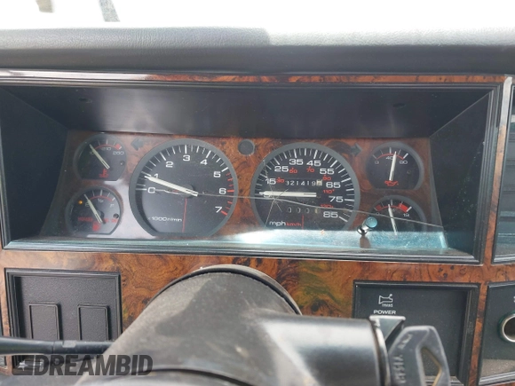 1991 Jeep Cherokee with VIN 1J4FJ88S0ML527479, listed as a IAAI auction lot 42189457 with 321,419 mi miles and . Bid and sale history available at DreamBid. Image 7.