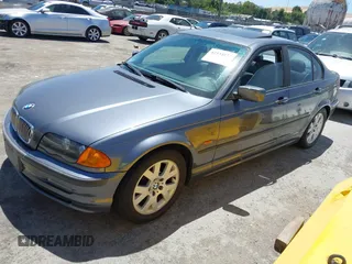 2000 BMW 3 Series 323i with VIN WBAAM3346YCA89155, listed as a IAAI auction lot 42534172 with 194,656 mi miles and . Bid and sale history available at DreamBid. Image 2.