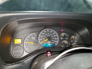2000 Chevrolet Silverado 1500 LT with VIN 1GCEK19T7YE229468, listed as a Copart auction lot 47787025 with 118,758 mi miles and Salvage Title. Bid and sale history available at DreamBid. Image 9.