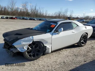 2015 Dodge Challenger SXT Plus z VIN 2C3CDZBG4FH788631, wystawiony jako Copart lot #52976085 z przebiegiem 90 595 mil mil oraz Szkoda całkowita • Salvage title. Historia ofert i sprzedaży dostępna na DreamBid. Obrazek 1.