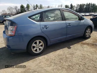 2005 Toyota Prius with VIN JTDKB22U950133040, listed as a Copart auction lot 49994445 with 303,666 mi miles and Clean Title. Bid and sale history available at carsss.com. Image 3.