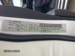 2017 Dodge Durango SXT z VIN 1C4RDHAG3HC724474, wystawiony jako IAAI lot #42360193 z przebiegiem 171 552 mil mil oraz . Historia ofert i sprzedaży dostępna na DreamBid. Obrazek 9.