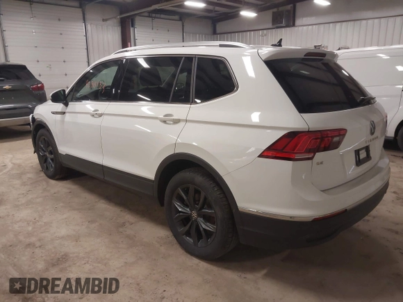 2024 Volkswagen Tiguan SE with VIN 3VVMB7AX6RM135219, listed as a IAAI auction lot 42311133 with 7,885 mi miles and . Bid and sale history available at DreamBid. Image 3.