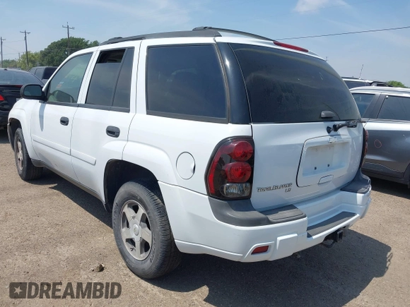 2006 Chevrolet TrailBlazer LS with VIN 1GNDT13S662170413, listed as a IAAI auction lot 42058322 with 1 mi miles. Bid and sale history available at carsss.com. Image 3.