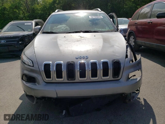 2016 Jeep Cherokee Limited z VIN 1C4PJMDB0GW112352, wystawiony jako Copart lot #52703043 z przebiegiem 60 642 mil mil oraz Szkoda całkowita • Salvage title. Historia ofert i sprzedaży dostępna na DreamBid. Obrazek 5.