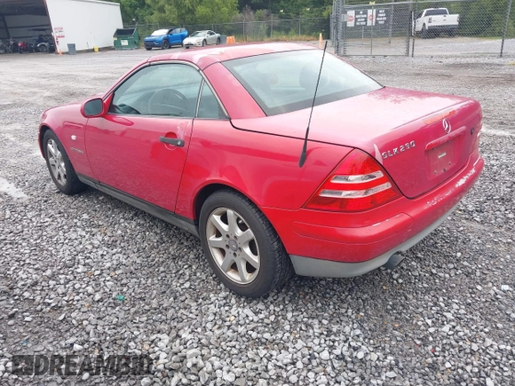 1998 Mercedes-Benz SLK 230/320 with VIN WDBKK47F3WF029419, listed as a IAAI auction lot 42623031 with 103,602 mi miles and . Bid and sale history available at DreamBid. Image 3.