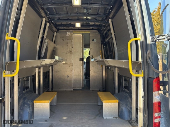 2018 Mercedes-Benz Sprinter Cargo Van Worker with VIN WD3PE7CD5JP631580, listed as a Copart auction lot 88968925 with 120,335 mi miles and Clean Title. Bid and sale history available at carsss.com. Image 6.