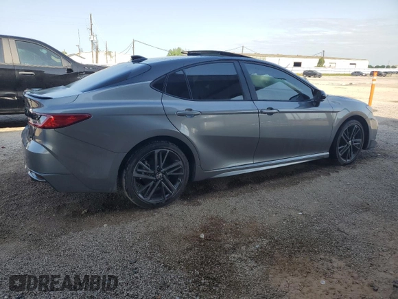 2025 Toyota Camry LE with VIN 4T1DAACK7SU533391, listed as a Copart auction lot 49870435 with 1,882 mi miles and Clean Title. Bid and sale history available at carsss.com. Image 3.