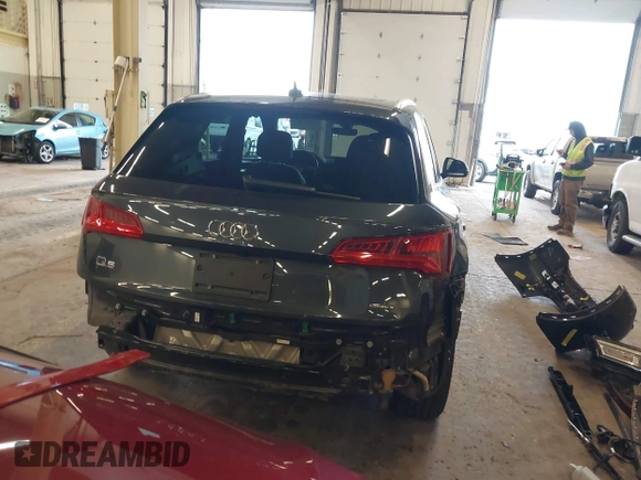 2020 Audi Q5 Premium with VIN WA1ANAFY8L2025272, listed as a IAAI auction lot 41891966 with 76,626 mi miles and . Bid and sale history available at DreamBid. Image 17.