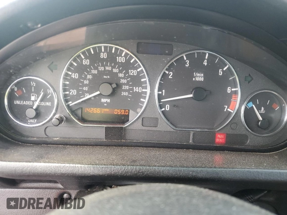 2001 BMW Z3 2.5 z VIN WBACN33441LK46402, wystawiony jako Copart lot #57974785 z przebiegiem 142 661 mil mil oraz Szkoda całkowita • Salvage title. Historia ofert i sprzedaży dostępna na DreamBid. Obrazek 9.