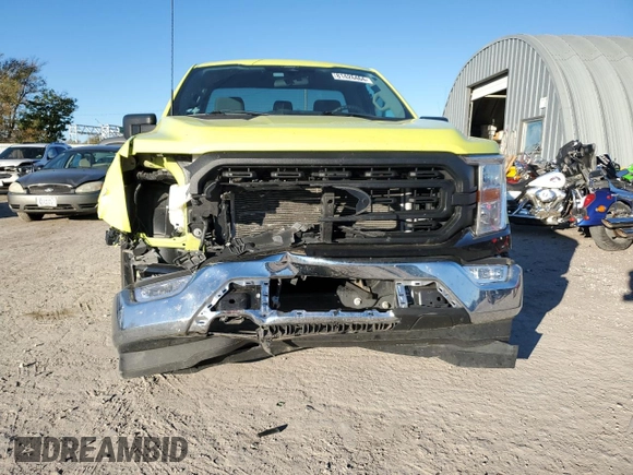 2022 Ford F-150 XL z VIN 1FTMF1CB5NKE01462, wystawiony jako Copart lot #81426464 z przebiegiem 30 971 mil mil oraz Szkoda całkowita • Salvage title. Historia ofert i sprzedaży dostępna na DreamBid. Obrazek 5.