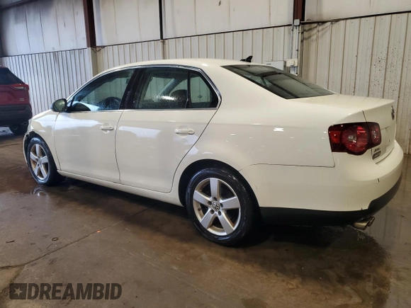 2008 Volkswagen Jetta SE with VIN 3VWRZ71K58M139438, listed as a Copart auction lot 56908155 with 91,592 mi miles and Salvage title. Bid and sale history available at DreamBid. Image 2.