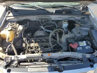 2008 Ford Escape XLS z VIN 1FMCU02ZX8KB15214, wystawiony jako Copart lot #53585195 z przebiegiem 241 310 mil mil oraz Szkoda całkowita • Salvage title. Historia ofert i sprzedaży dostępna na DreamBid. Obrazek 11.