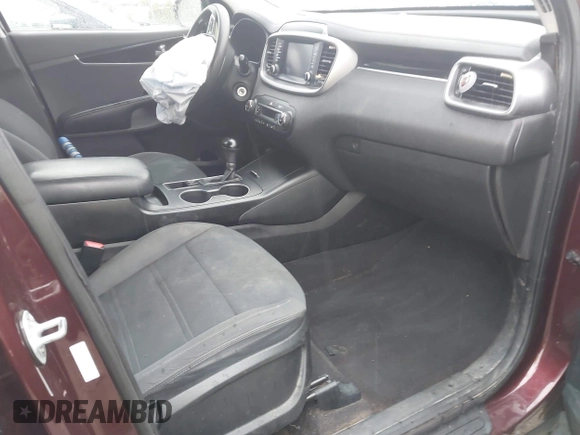 2019 Kia Sorento LX z VIN 5XYPGDA53KG482701, wystawiony jako IAAI lot #42229929 z przebiegiem 161 526 mil mil oraz . Historia ofert i sprzedaży dostępna na DreamBid. Obrazek 5.