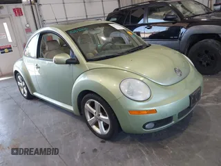 2006 Volkswagen Beetle with VIN 3VWSW31C46M420171, listed as a IAAI auction lot 42632686 with 57,542 mi miles and . Bid and sale history available at DreamBid. Image 1.