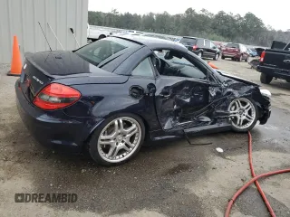 2007 Mercedes-Benz SLK-Class 5.5L AMG with VIN WDBWK73FX7F144982, listed as a Copart auction lot 81368744 with 0 mi miles and Salvage Title. Bid and sale history available at carsss.com. Image 3.