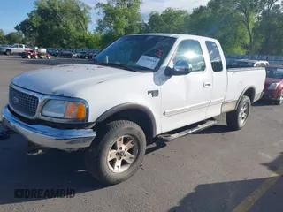 2003 Ford F-150 XL с VIN 1FTRX18L23NB93718, выставлен на аукционе IAAI как лот 42286043 с пробегом 274 079 миль миль и . История ставок и продаж доступна на DreamBid. Изображение 2.
