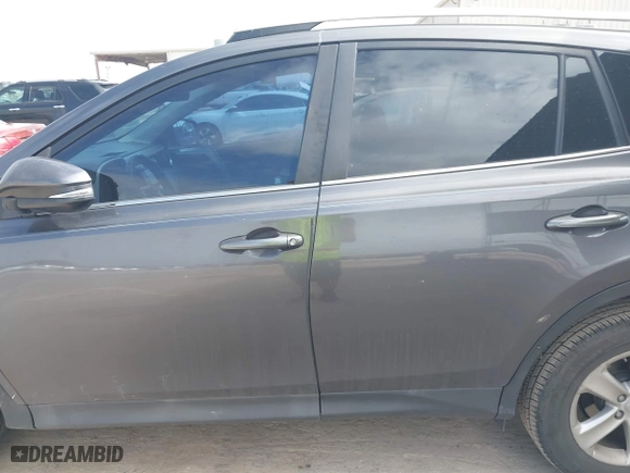 2013 Toyota RAV4 XLE with VIN 2T3WFREV2DW040132, listed as a IAAI auction lot 41750921 with 183,419 mi miles. Bid and sale history available at carsss.com. Image 15.