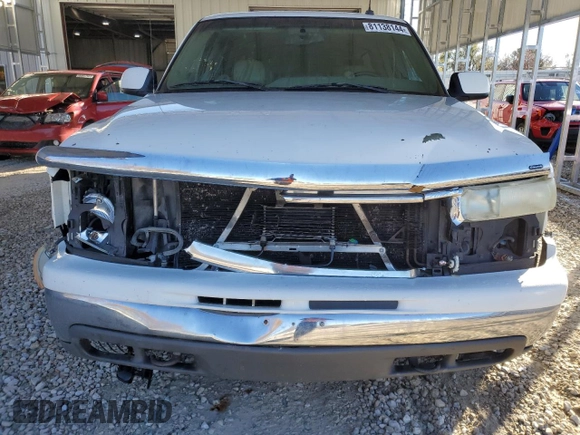 2003 Chevrolet Suburban LT with VIN 3GNFK16Z33G218425, listed as a Copart auction lot 81138144 with 246,985 mi miles and Salvage title. Bid and sale history available at DreamBid. Image 5.