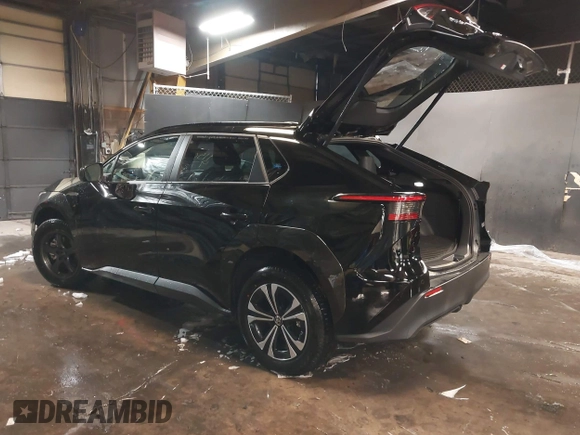 2024 Toyota bZ4X XLE z VIN JTMAAAAA3RA043494, wystawiony jako IAAI lot #41509723 z przebiegiem 5 279 mil mil oraz . Historia ofert i sprzedaży dostępna na DreamBid. Obrazek 3.
