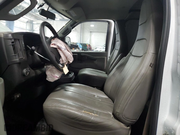 2018 Chevrolet Express Cargo Van with VIN 1GCWGAFP5J1242813, listed as a Copart auction lot 42059045 with 98,879 mi miles and Salvage Title. Bid and sale history available at carsss.com. Image 7.