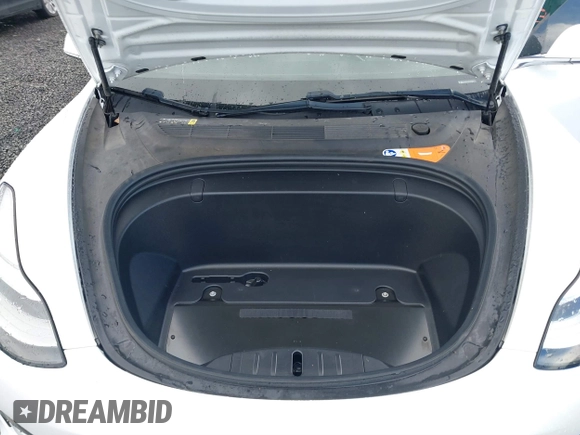 2018 Tesla Model 3 Long Range Battery with VIN 5YJ3E1EA3JF013253, listed as a IAAI auction lot 41752102 with 84,459 mi miles. Bid and sale history available at carsss.com. Image 10.
