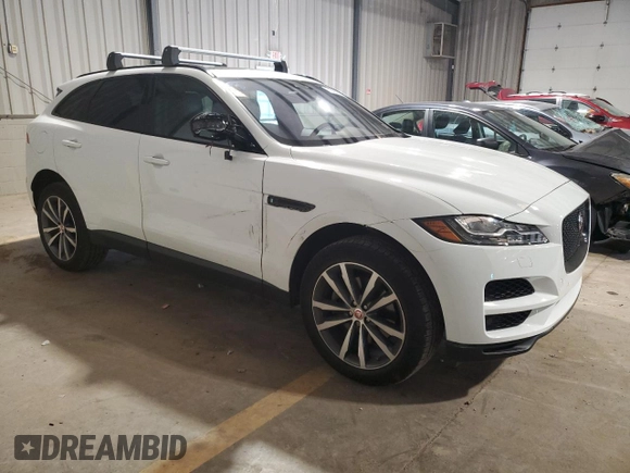 2018 Jaguar F-Pace 30t Prestige with VIN SADCK2GX4JA290720, listed as a Copart auction lot 61926075 with 44,008 mi miles and Salvage title. Bid and sale history available at DreamBid. Image 4.