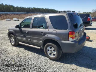 2005 Ford Escape XLS Value с VIN 1FMYU92Z75KB68457, выставлен на аукционе Copart как лот 46427005 с пробегом 144 278 миль миль и Списание • Salvage title. История ставок и продаж доступна на DreamBid. Изображение 2.