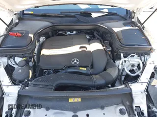 2020 Mercedes-Benz GLC 300 z VIN WDC0G8EB4LF716707, wystawiony jako IAAI lot #41695111 z przebiegiem 27 715 mil mil oraz . Historia ofert i sprzedaży dostępna na DreamBid. Obrazek 10.