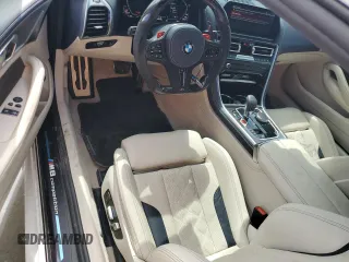 2022 BMW M8 Competition z VIN WBSAE0C05NCJ74694, wystawiony jako Copart lot #65454813 z przebiegiem 14 156 mil mil oraz . Historia ofert i sprzedaży dostępna na DreamBid. Obrazek 8.